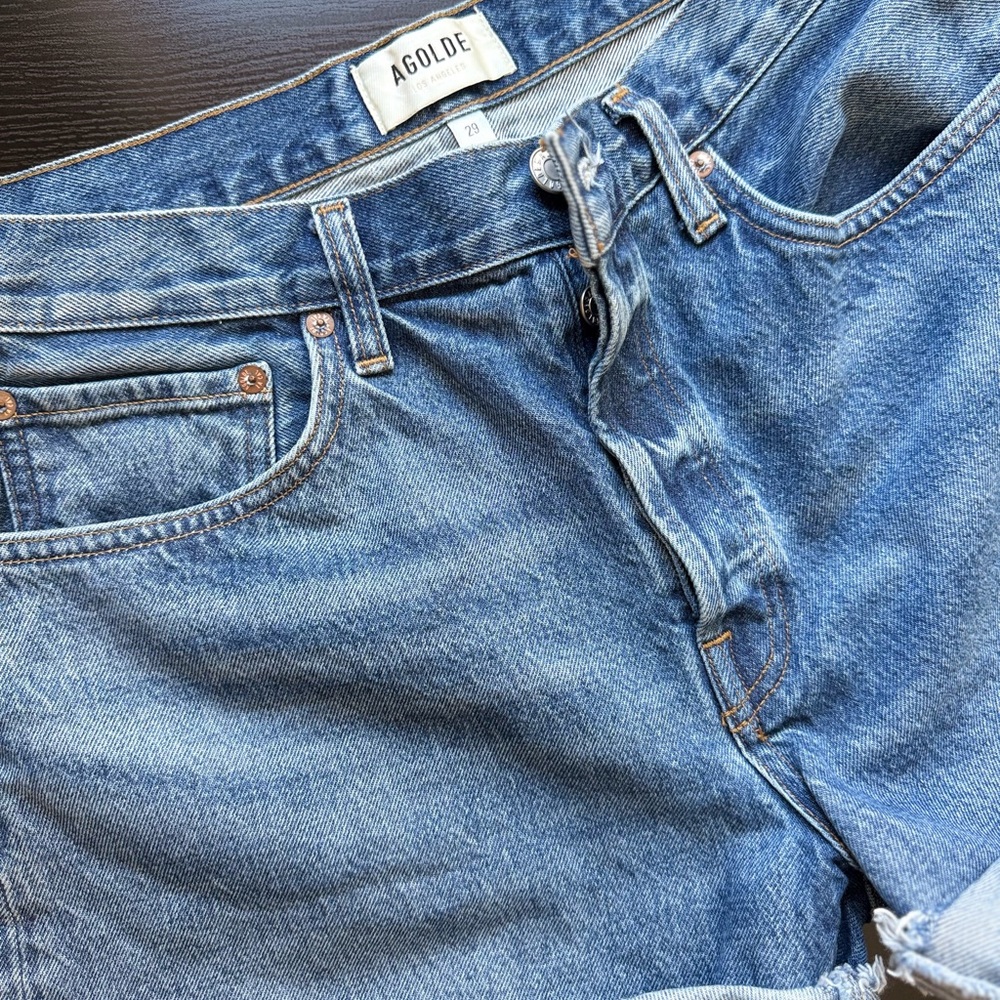 AGOLDE Denim Shorts Size 29 Raw Hem Medium Wash - Picture 4 of 5